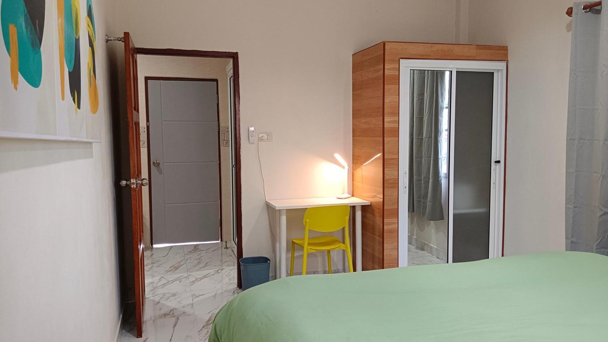 Modern Bangtao Studio Pantai Bang Tao Bagian luar foto