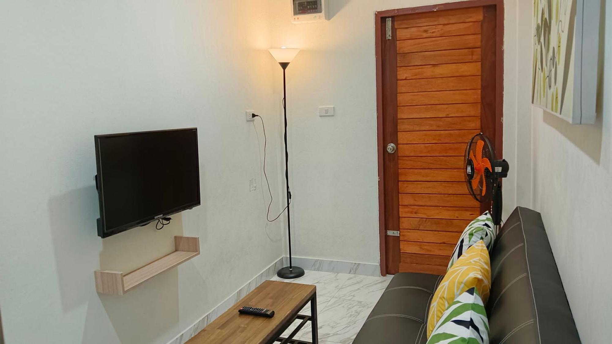 Modern Bangtao Studio Pantai Bang Tao Bagian luar foto